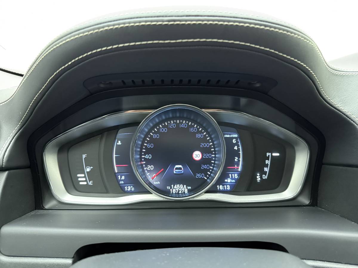 Volvo XC70 Volvo XC70 T5  Polar+ INSCRIPTION / FULL-OPTIONS / ADAPTIVE CRUISE / NIVOMAT / CAMERA / TREKHAAK