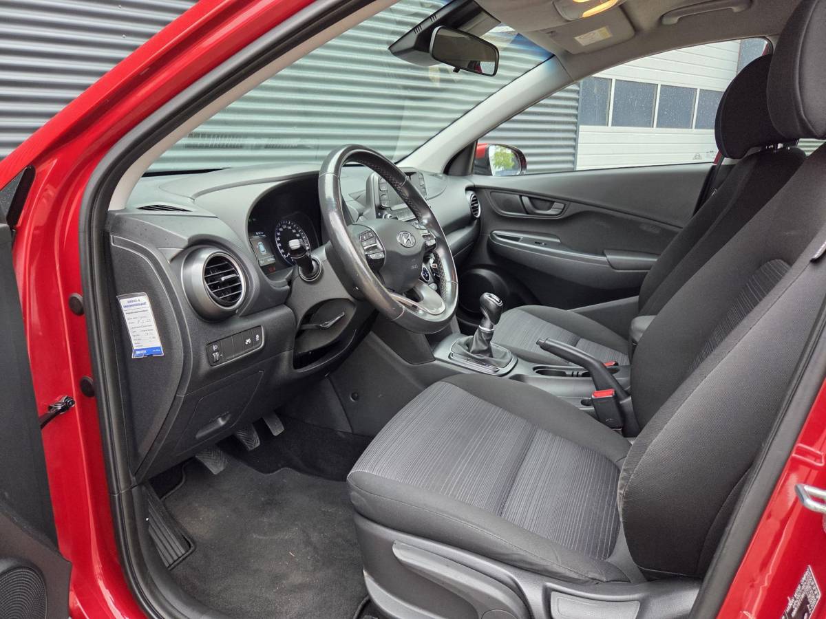 Hyundai Kona Hyundai Kona 1.0T Essence | Airco | Cruise Control | Bluetooth telefoonverbinding | 18” Lichtmetalen velgen | Lane Assist
