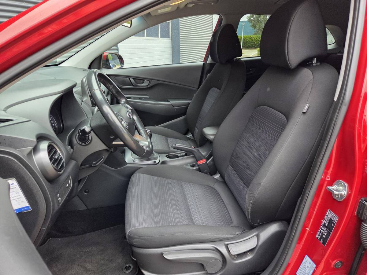 Hyundai Kona Hyundai Kona 1.0T Essence | Airco | Cruise Control | Bluetooth telefoonverbinding | 18” Lichtmetalen velgen | Lane Assist