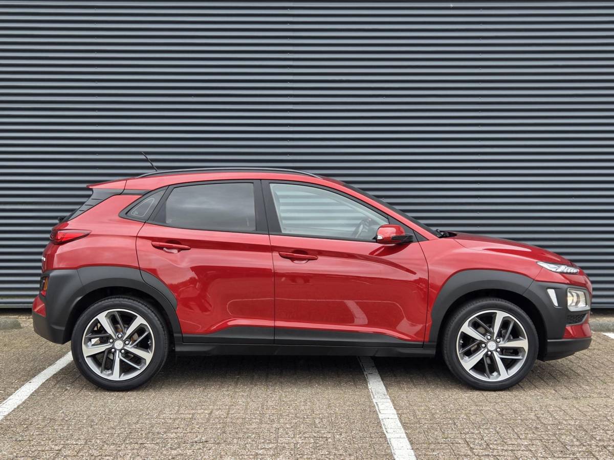 Hyundai Kona Hyundai Kona 1.0T Essence | Airco | Cruise Control | Bluetooth telefoonverbinding | 18” Lichtmetalen velgen | Lane Assist