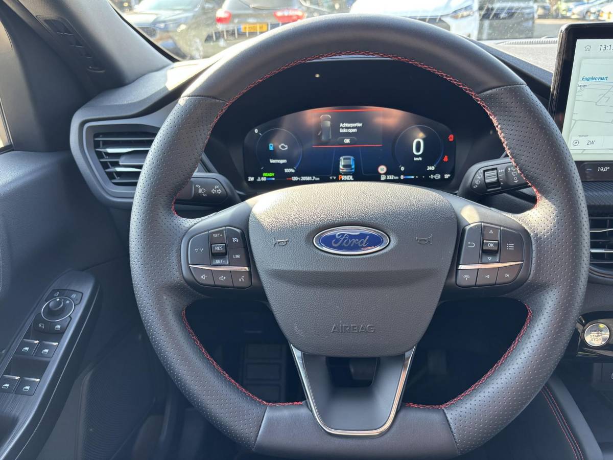 Ford Kuga Ford Kuga 2.5 FHEV ST-Line 190pk | Geen stekker nodig | Winterpack | Sync 4 Navigatie | Apple Carplay/Android auto | Achteruitrijcamera | All Weatherbanden