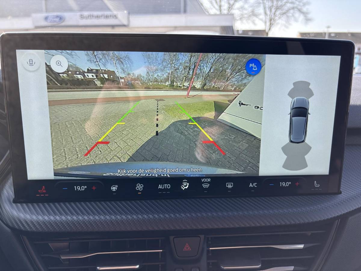 Ford Kuga Ford Kuga 2.5 FHEV ST-Line 190pk | Geen stekker nodig | Winterpack | Sync 4 Navigatie | Apple Carplay/Android auto | Achteruitrijcamera | All Weatherbanden