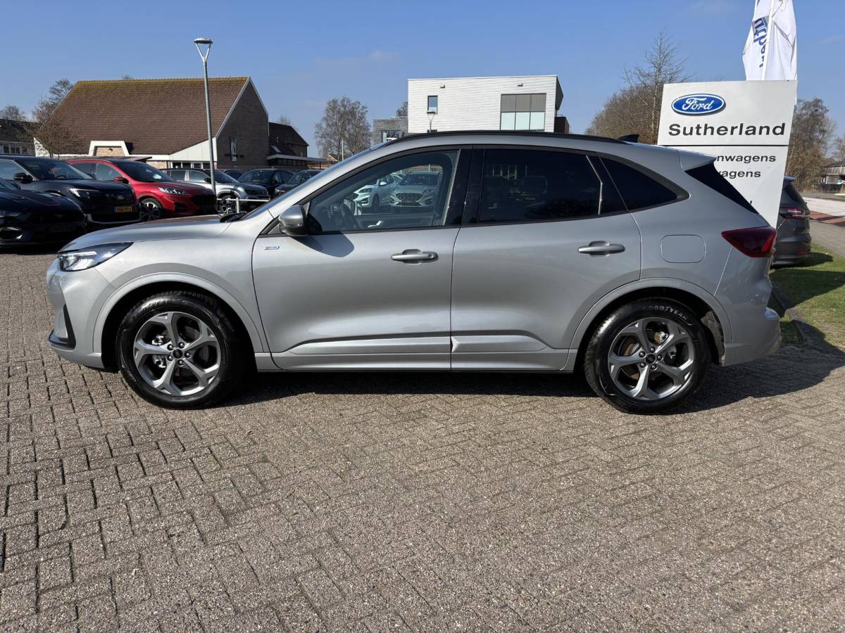 Ford Kuga Ford Kuga 2.5 FHEV ST-Line 190pk | Geen stekker nodig | Winterpack | Sync 4 Navigatie | Apple Carplay/Android auto | Achteruitrijcamera | All Weatherbanden