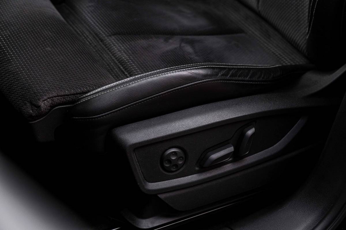 Audi Q5 Audi Q5 50 TFSI e Quattro S Edition 300 PK Virtual Keyless Stoelverwarming Elek.Trekhaak 20”