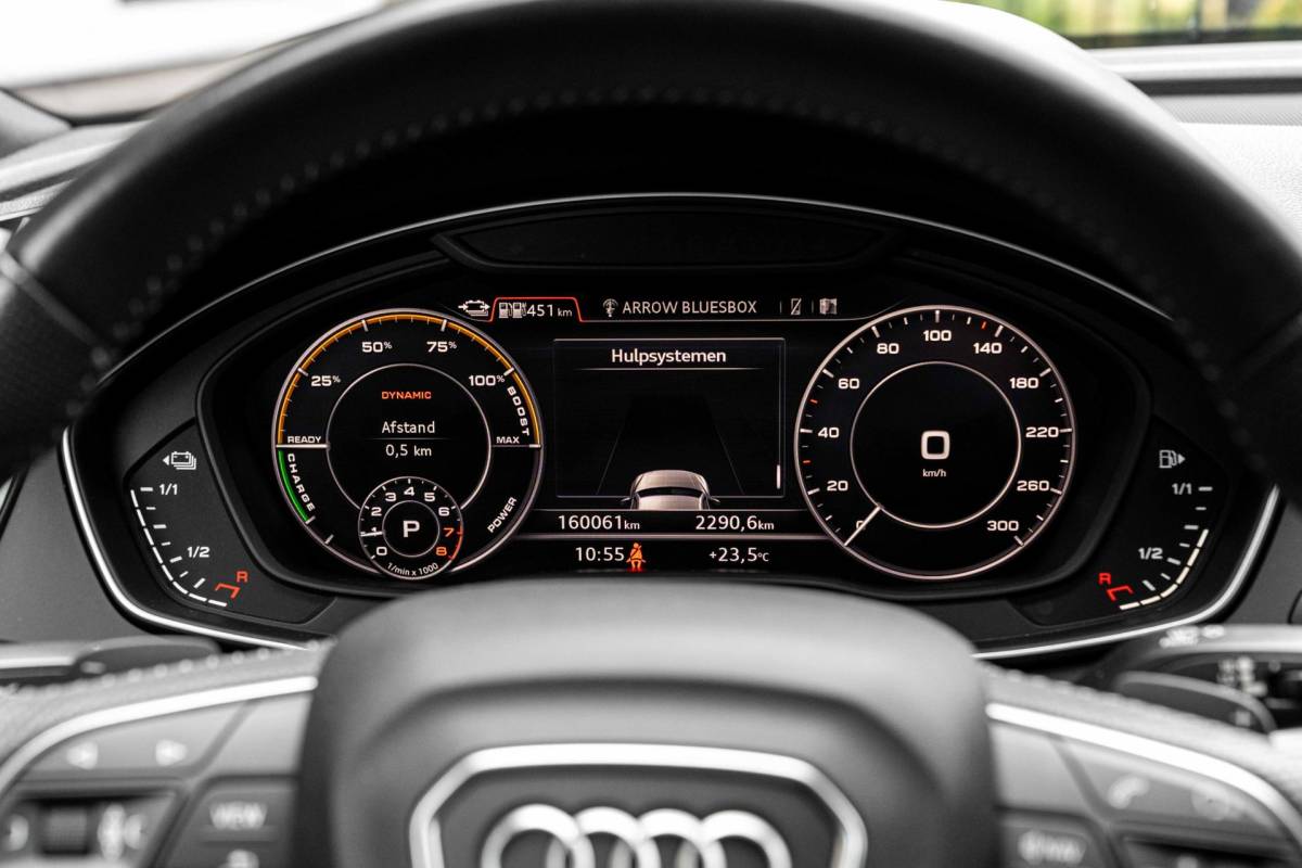 Audi Q5 Audi Q5 50 TFSI e Quattro S Edition 300 PK Virtual Keyless Stoelverwarming Elek.Trekhaak 20”