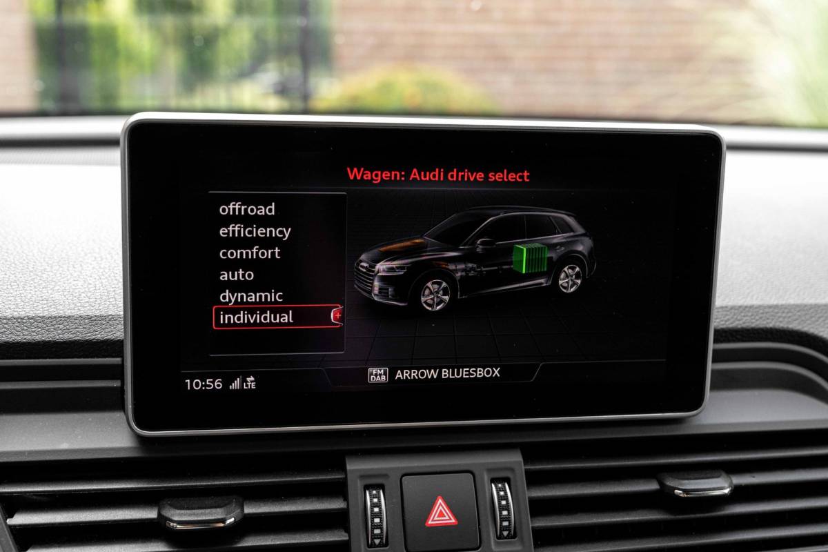 Audi Q5 Audi Q5 50 TFSI e Quattro S Edition 300 PK Virtual Keyless Stoelverwarming Elek.Trekhaak 20”