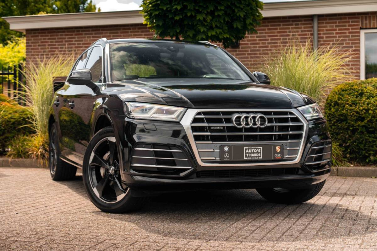 Audi Q5 Audi Q5 50 TFSI e Quattro S Edition 300 PK Virtual Keyless Stoelverwarming Elek.Trekhaak 20”