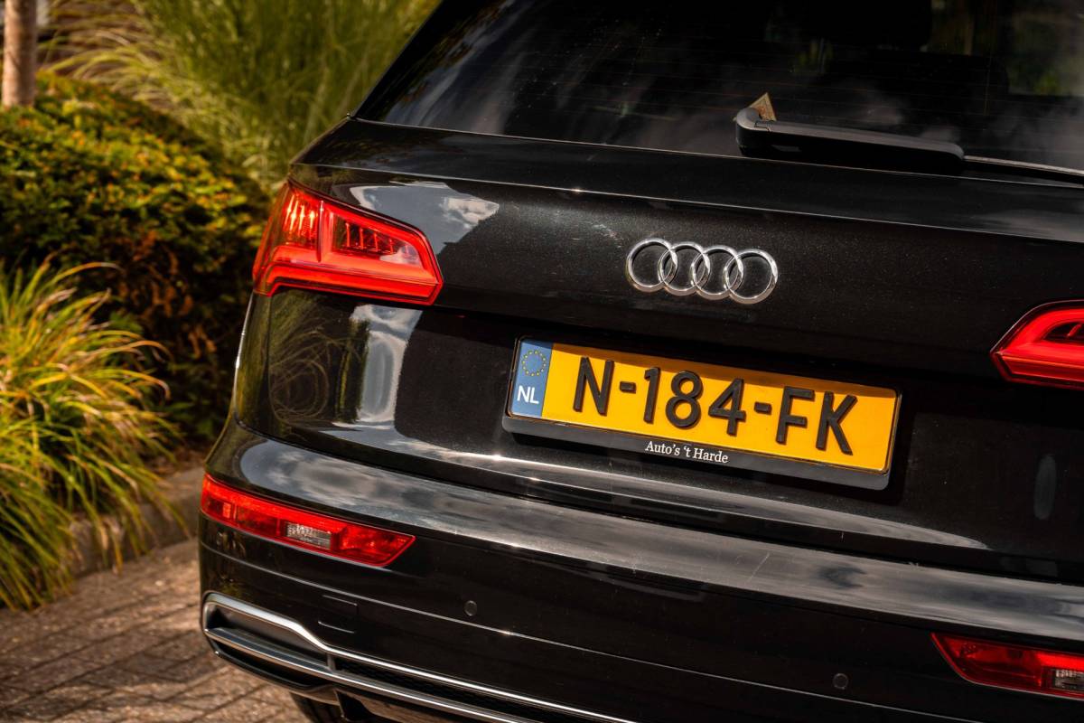 Audi Q5 Audi Q5 50 TFSI e Quattro S Edition 300 PK Virtual Keyless Stoelverwarming Elek.Trekhaak 20”