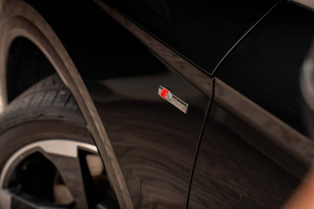 Audi Q5 Audi Q5 50 TFSI e Quattro S Edition 300 PK Virtual Keyless Stoelverwarming Elek.Trekhaak 20”