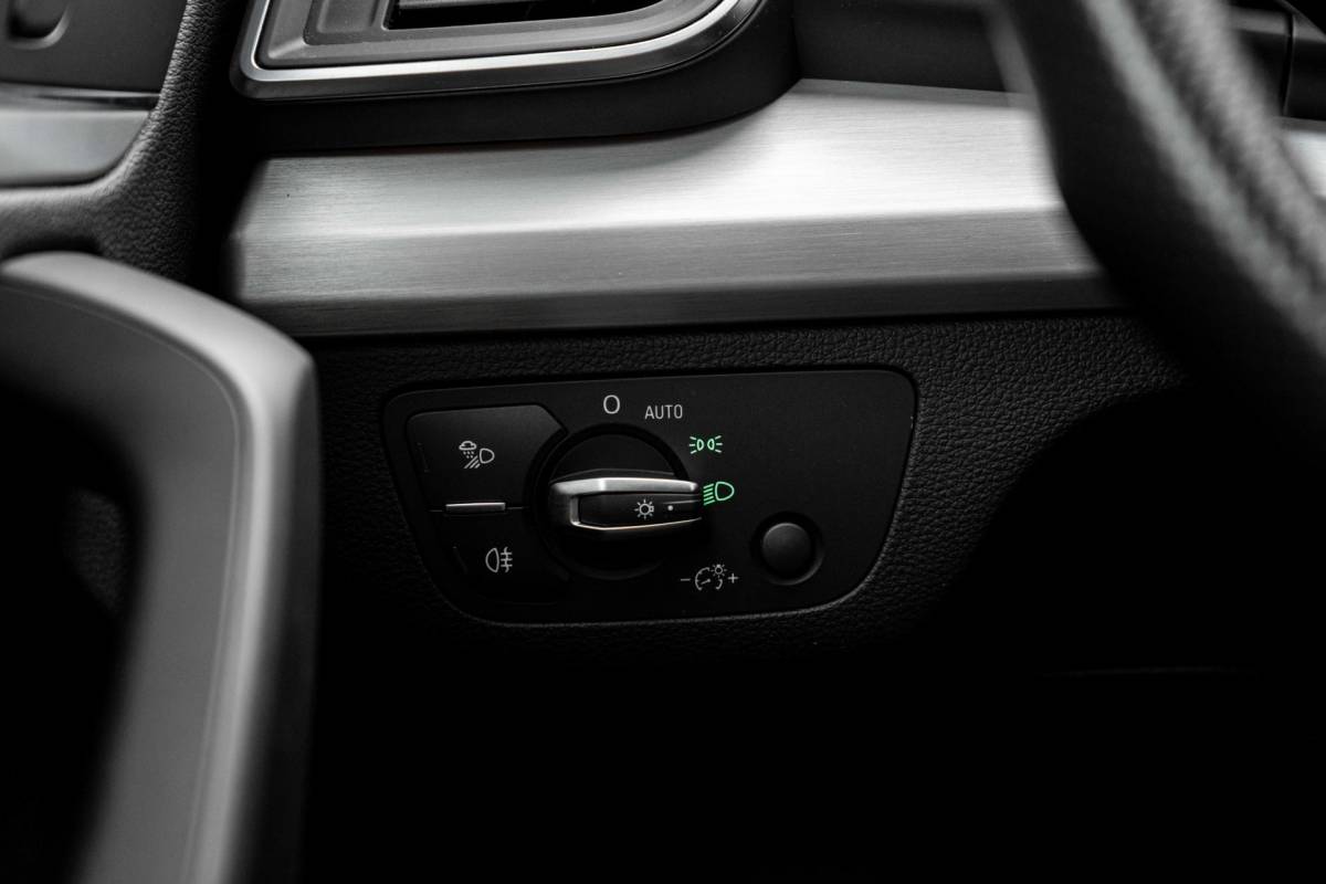 Audi Q5 Audi Q5 50 TFSI e Quattro S Edition 300 PK Virtual Keyless Stoelverwarming Elek.Trekhaak 20”