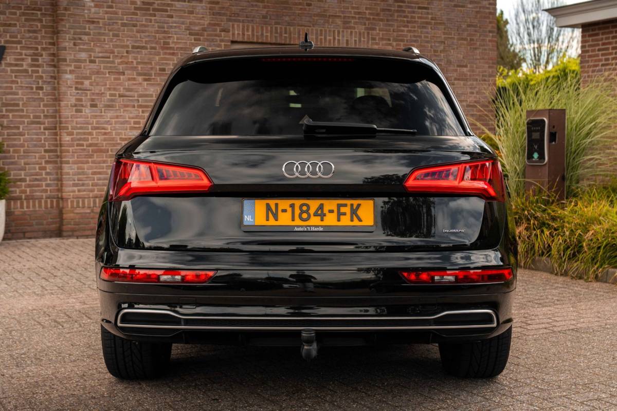 Audi Q5 Audi Q5 50 TFSI e Quattro S Edition 300 PK Virtual Keyless Stoelverwarming Elek.Trekhaak 20”