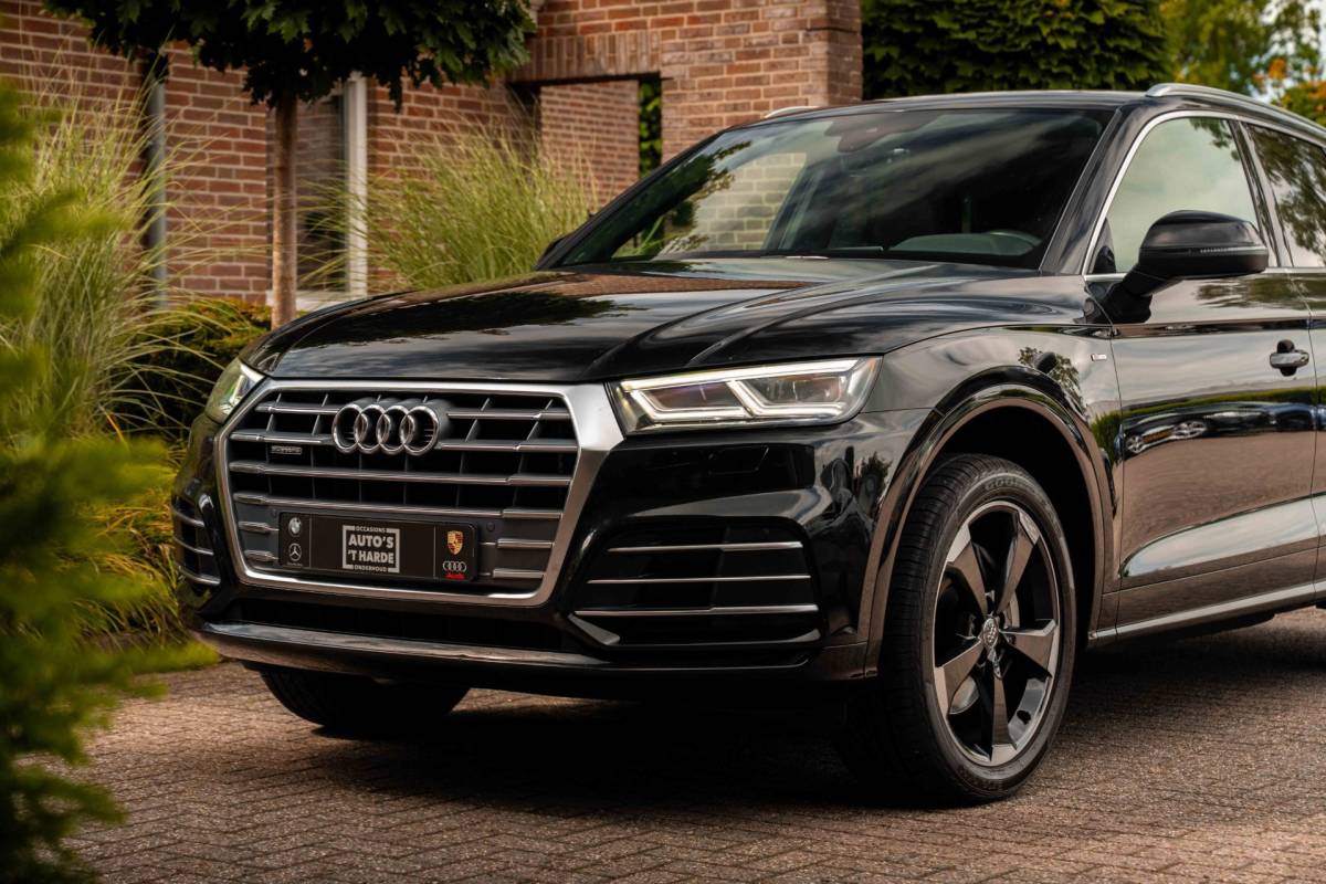 Audi Q5 Audi Q5 50 TFSI e Quattro S Edition 300 PK Virtual Keyless Stoelverwarming Elek.Trekhaak 20”