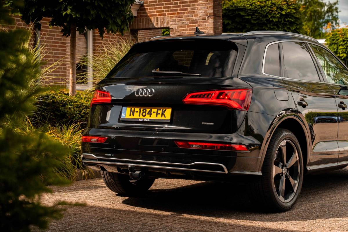 Audi Q5 Audi Q5 50 TFSI e Quattro S Edition 300 PK Virtual Keyless Stoelverwarming Elek.Trekhaak 20”
