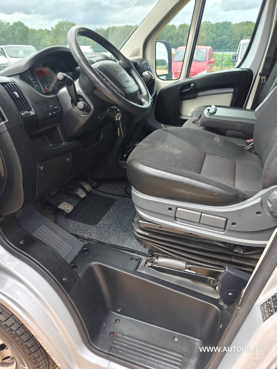 Peugeot Boxer Peugeot Boxer 2.0 BlueHDI L3H2, EURO 6 , LANG , 2x Schuifdeur ,navi ,camera, cruise, Apk maart 2027 , 163 PK