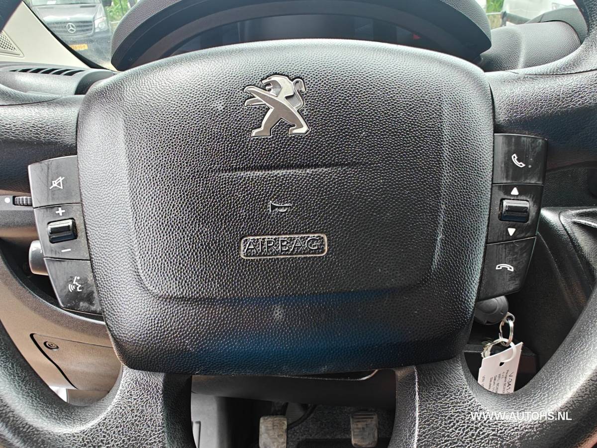 Peugeot Boxer Peugeot Boxer 2.0 BlueHDI L3H2, EURO 6 , LANG , 2x Schuifdeur ,navi ,camera, cruise, Apk maart 2027 , 163 PK