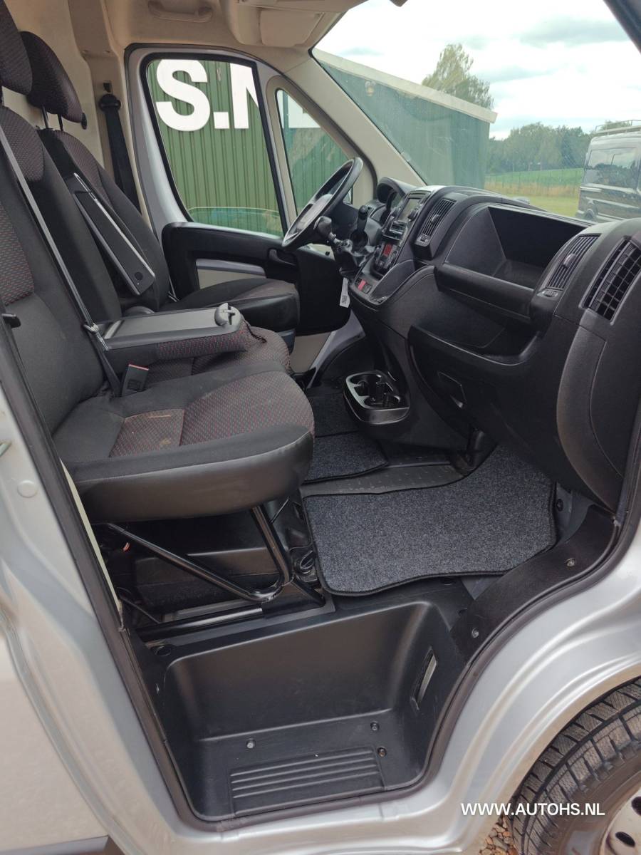 Peugeot Boxer Peugeot Boxer 2.0 BlueHDI L3H2, EURO 6 , LANG , 2x Schuifdeur ,navi ,camera, cruise, Apk maart 2027 , 163 PK