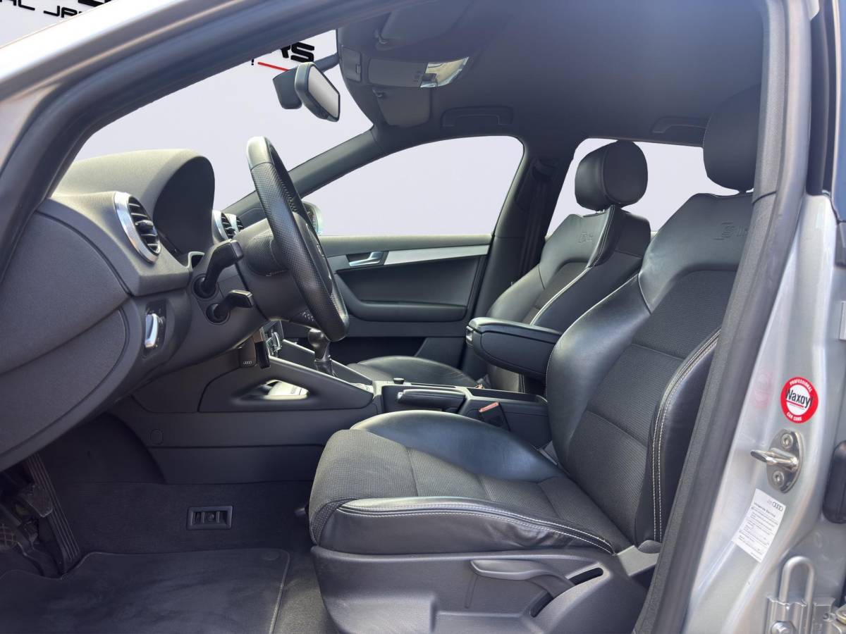 Audi A3 Audi A3 Sportback 1.4 TFSI Ambition Pro Line S /Apple Carplay/Nw. Distributieketting & Koppeling/NL-Auto/BOSE audio/Park. Sens. Achter/Climate & Cruise Control/Xenon licht/Navi/(MET GARANTIE*)