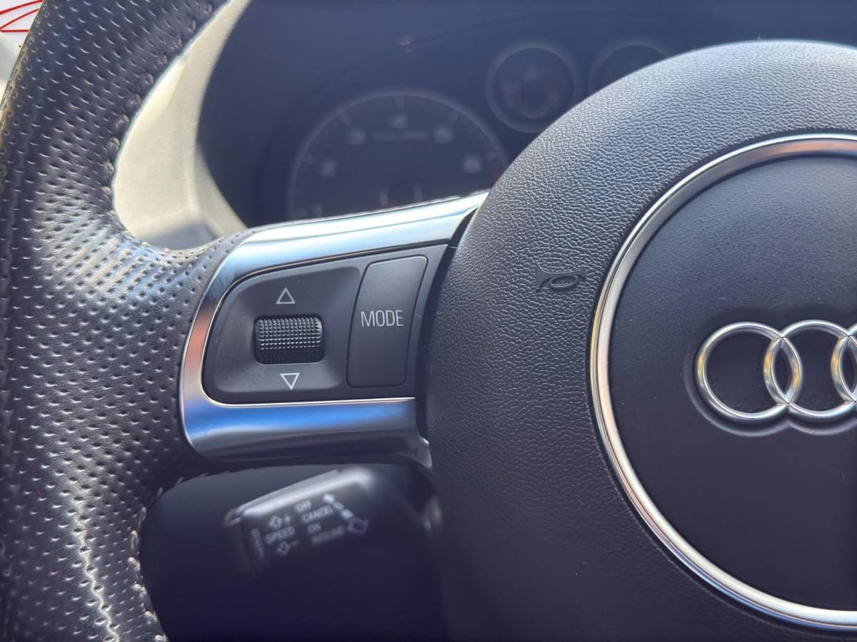 Audi A3 Audi A3 Sportback 1.4 TFSI Ambition Pro Line S /Apple Carplay/Nw. Distributieketting & Koppeling/NL-Auto/BOSE audio/Park. Sens. Achter/Climate & Cruise Control/Xenon licht/Navi/(MET GARANTIE*)
