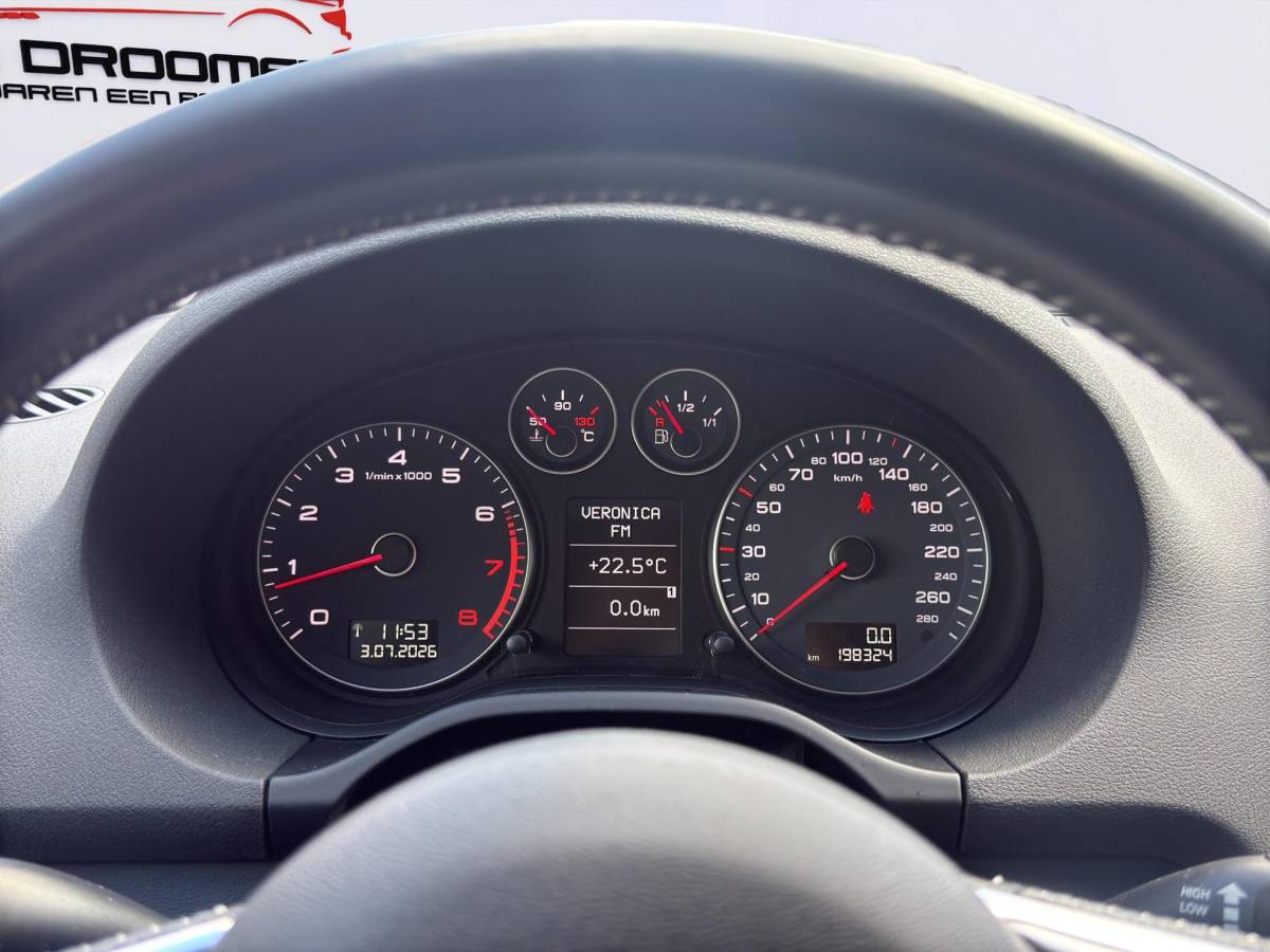 Audi A3 Audi A3 Sportback 1.4 TFSI Ambition Pro Line S /Apple Carplay/Nw. Distributieketting & Koppeling/NL-Auto/BOSE audio/Park. Sens. Achter/Climate & Cruise Control/Xenon licht/Navi/(MET GARANTIE*)