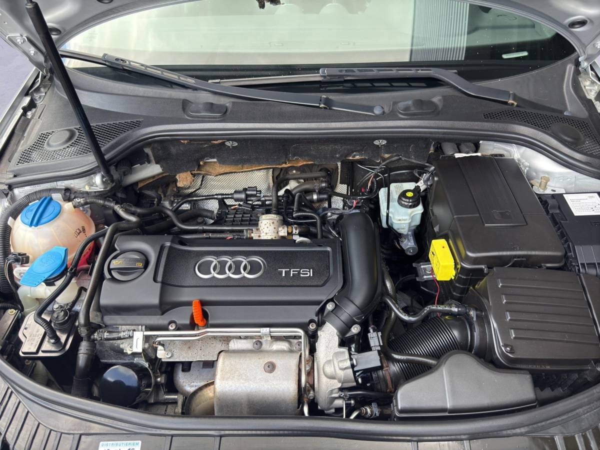 Audi A3 Audi A3 Sportback 1.4 TFSI Ambition Pro Line S /Apple Carplay/Nw. Distributieketting & Koppeling/NL-Auto/BOSE audio/Park. Sens. Achter/Climate & Cruise Control/Xenon licht/Navi/(MET GARANTIE*)
