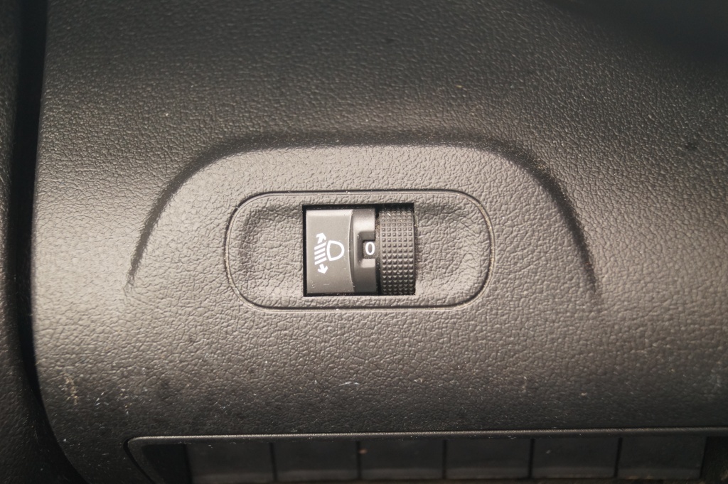 Peugeot Partner Peugeot Partner 1.5 BlueHDI Asphalt -NAVI-CAM-DAB-