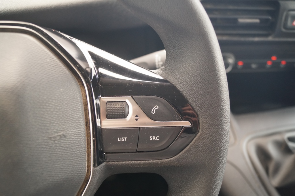 Peugeot Partner Peugeot Partner 1.5 BlueHDI Asphalt -NAVI-CAM-DAB-