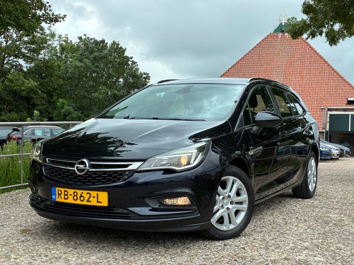 Opel Astra Opel Astra Sports Tourer 1.4 Business+ | Cruise + Clima nu € 5.450,-!!!