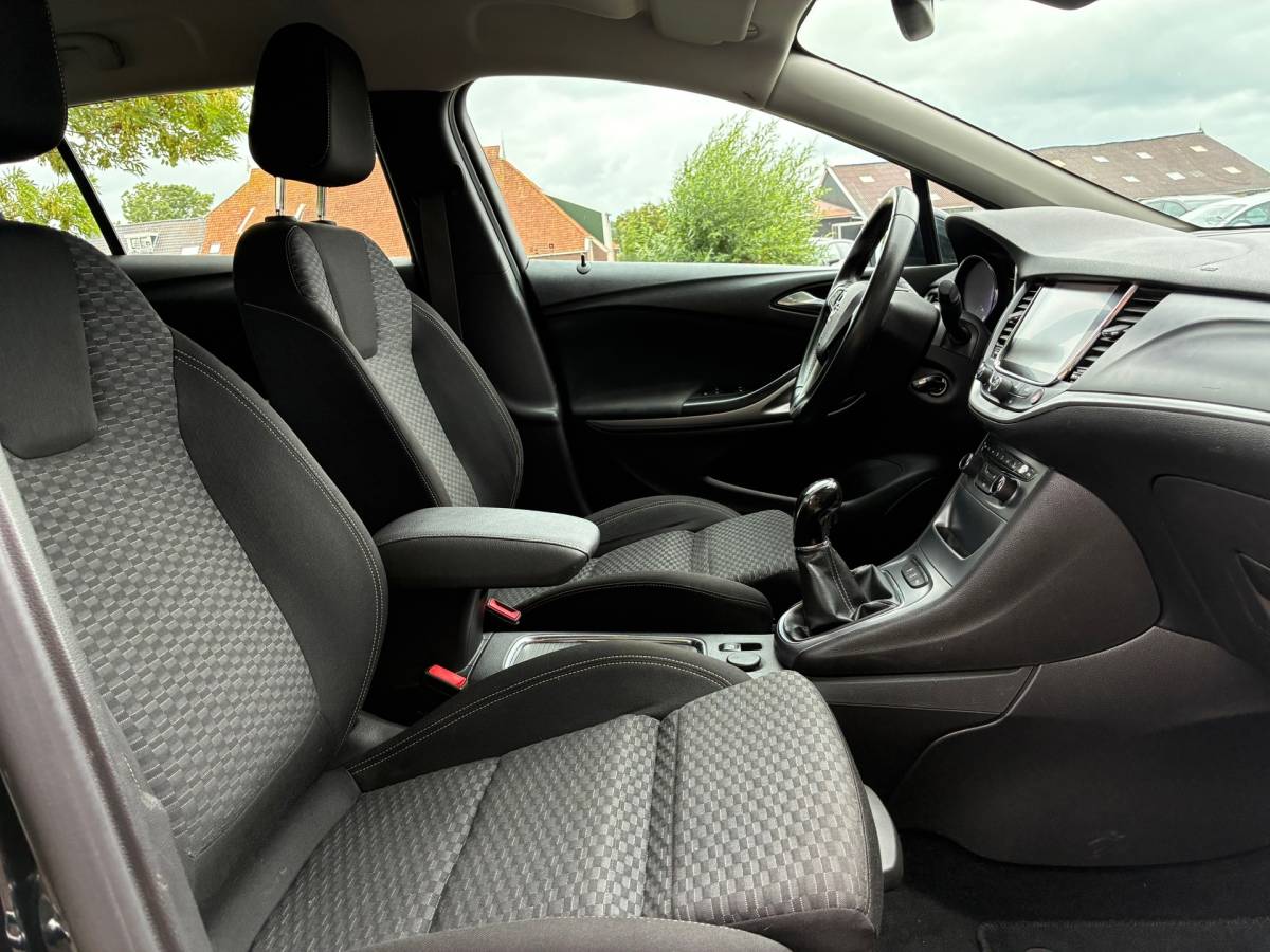 Opel Astra Opel Astra Sports Tourer 1.4 Business+ | Cruise + Clima nu € 5.450,-!!!
