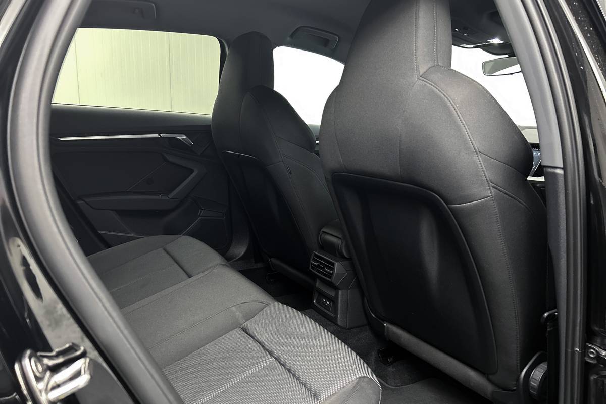 Audi A3 Audi A3 Sportback 30 TFSI Advanced edition | Stoelverwarming | Navigatie | Airco