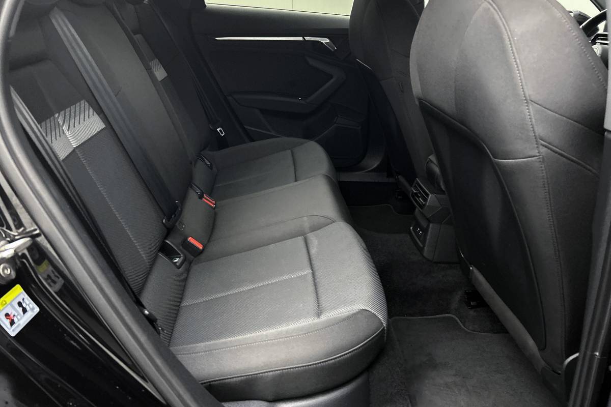 Audi A3 Audi A3 Sportback 30 TFSI Advanced edition | Stoelverwarming | Navigatie | Airco