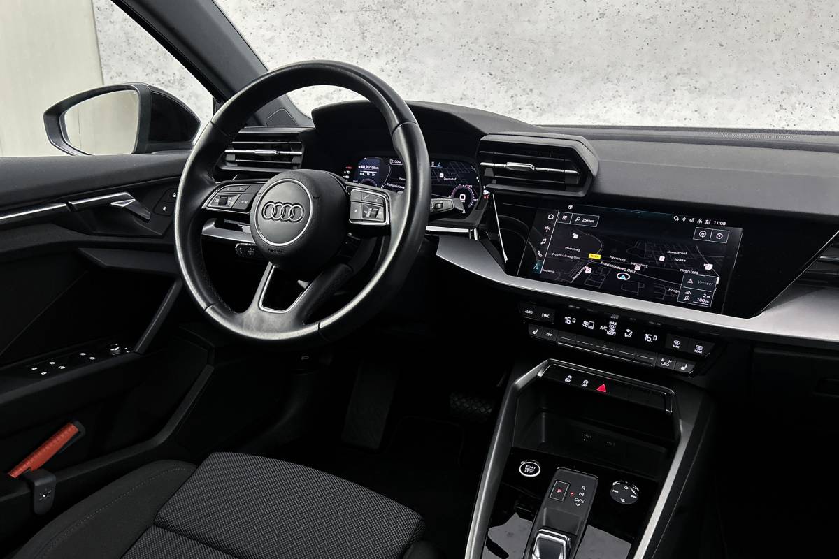 Audi A3 Audi A3 Sportback 30 TFSI Advanced edition | Stoelverwarming | Navigatie | Airco