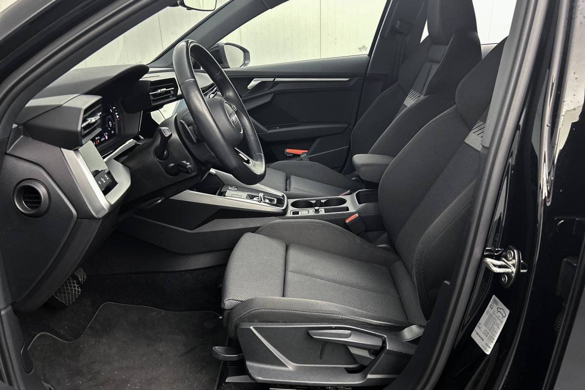 Audi A3 Audi A3 Sportback 30 TFSI Advanced edition | Stoelverwarming | Navigatie | Airco