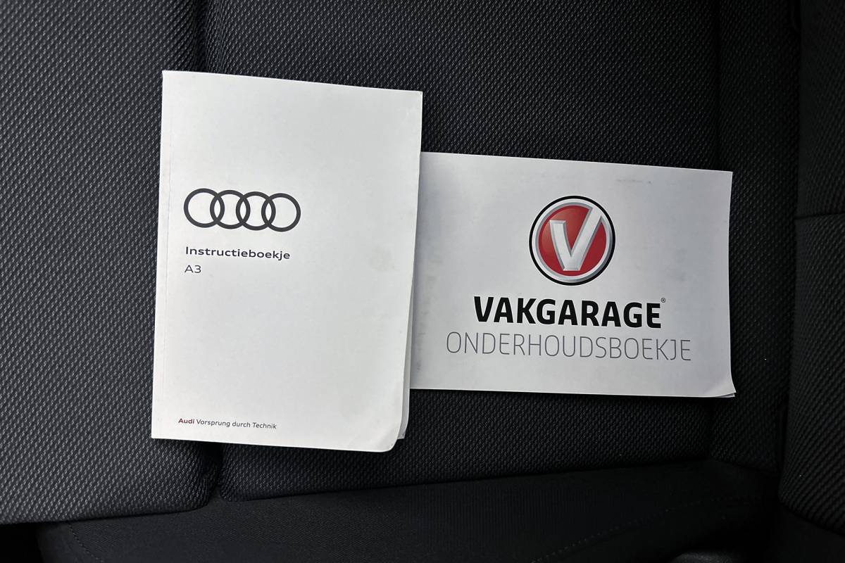 Audi A3 Audi A3 Sportback 30 TFSI Advanced edition | Stoelverwarming | Navigatie | Airco