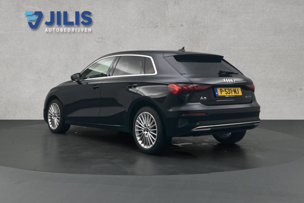 Audi A3 Audi A3 Sportback 30 TFSI Advanced edition | Stoelverwarming | Navigatie | Airco