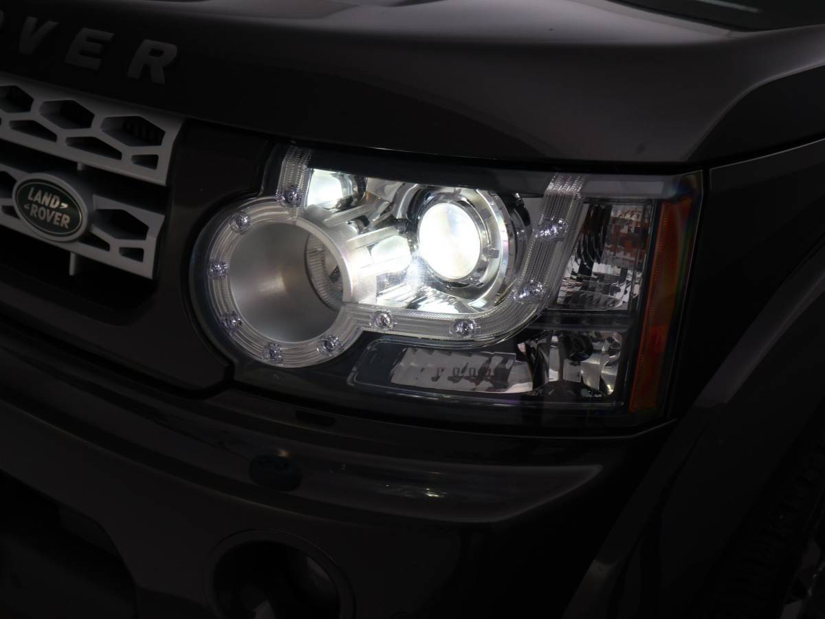 Land Rover Discovery Land Rover Discovery 3.0 SDV6 256 PK HSE GRIJS KENTEKEN + SCHUIFDAK | CAMERA | LEDER | HK | TREKHAAK