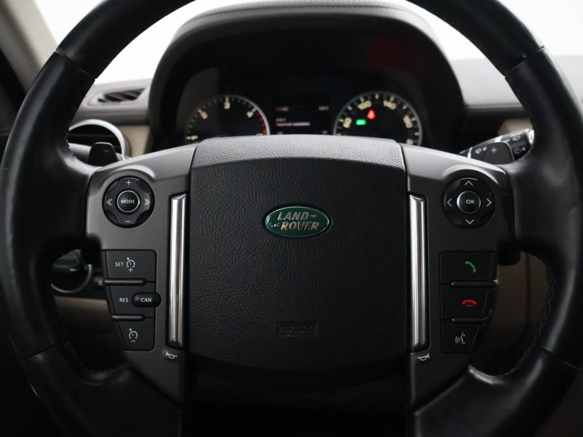 Land Rover Discovery Land Rover Discovery 3.0 SDV6 256 PK HSE GRIJS KENTEKEN + SCHUIFDAK | CAMERA | LEDER | HK | TREKHAAK