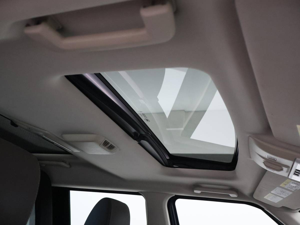 Land Rover Discovery Land Rover Discovery 3.0 SDV6 256 PK HSE GRIJS KENTEKEN + SCHUIFDAK | CAMERA | LEDER | HK | TREKHAAK