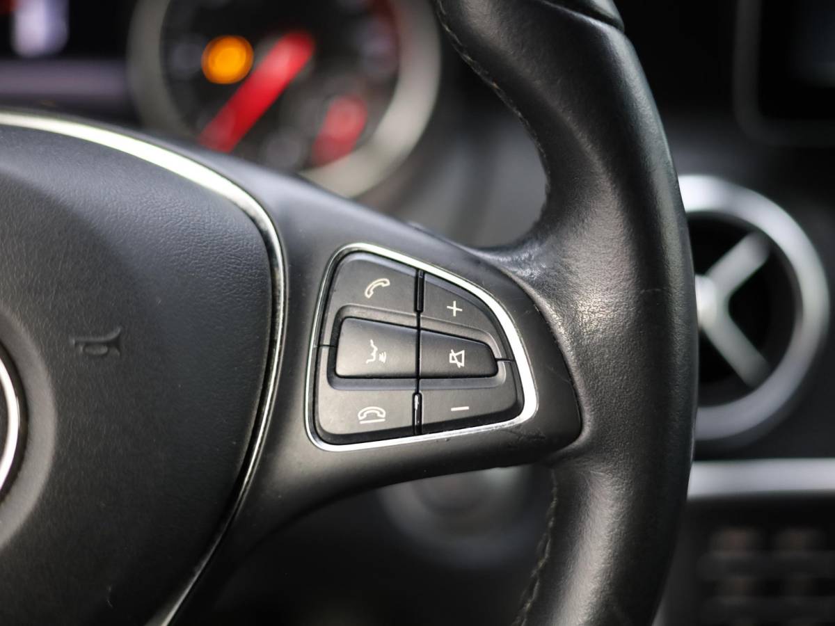 Mercedes-Benz A-Klasse Mercedes-Benz A-klasse 180 d Business Solution | Airco | Climate Control | Stoelverwarming | Cruise Control | Bluetooth | Navigatie |