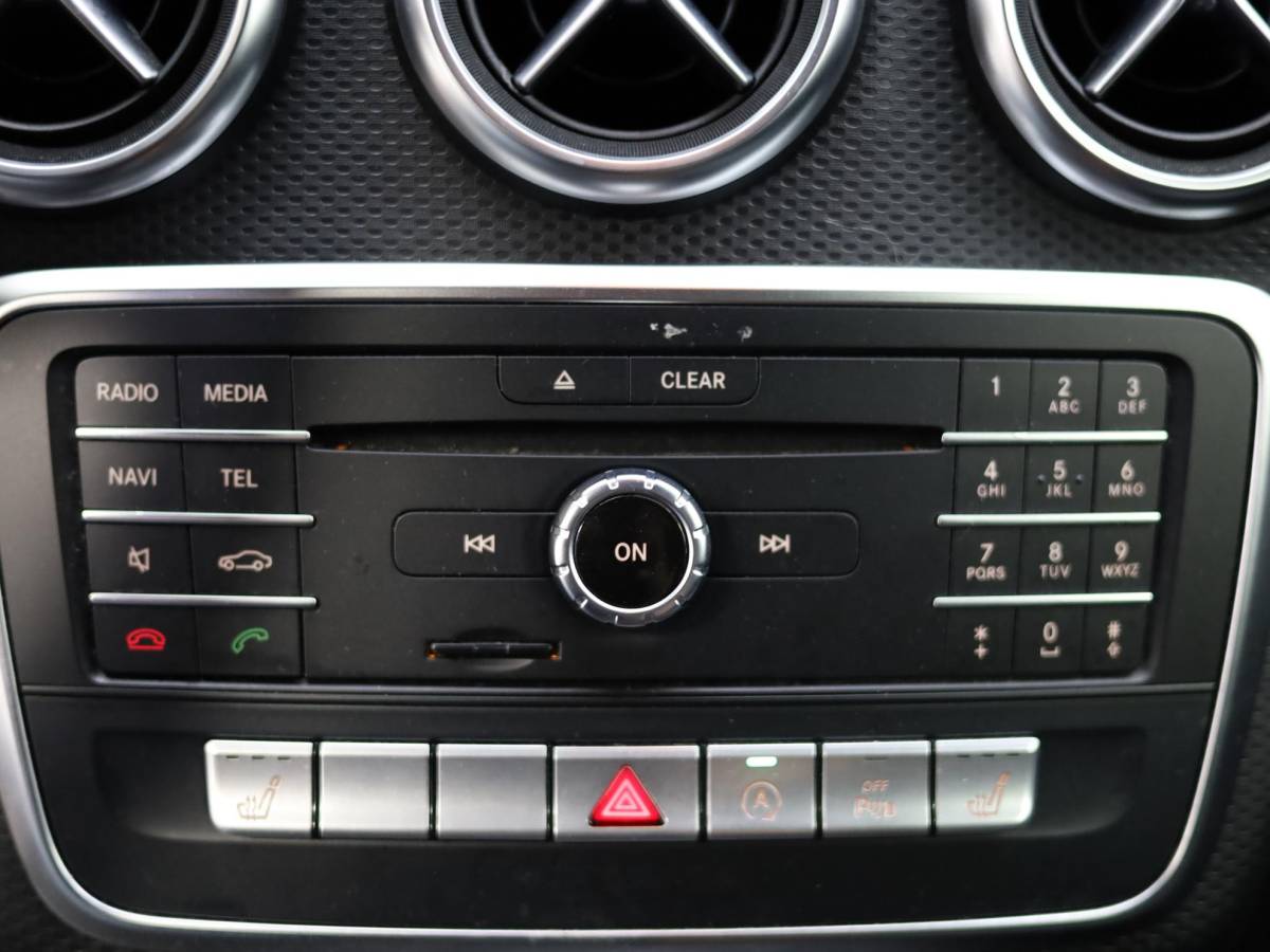 Mercedes-Benz A-Klasse Mercedes-Benz A-klasse 180 d Business Solution | Airco | Climate Control | Stoelverwarming | Cruise Control | Bluetooth | Navigatie |
