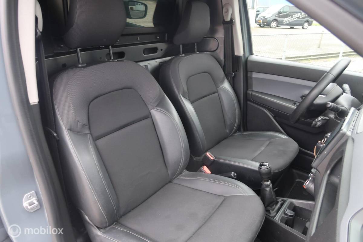 Renault Express Renault Express 1.3 TCe 100 Comfort +