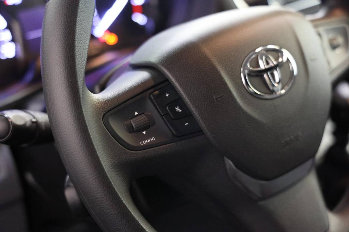 Toyota ProAce Toyota PROACE Worker 1.5 D-4D Live Airco Cruise Navi Apple CarPlay