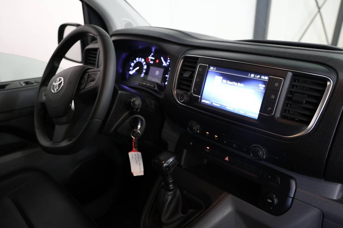 Toyota ProAce Toyota PROACE Worker 1.5 D-4D Live Airco Cruise Navi Apple CarPlay