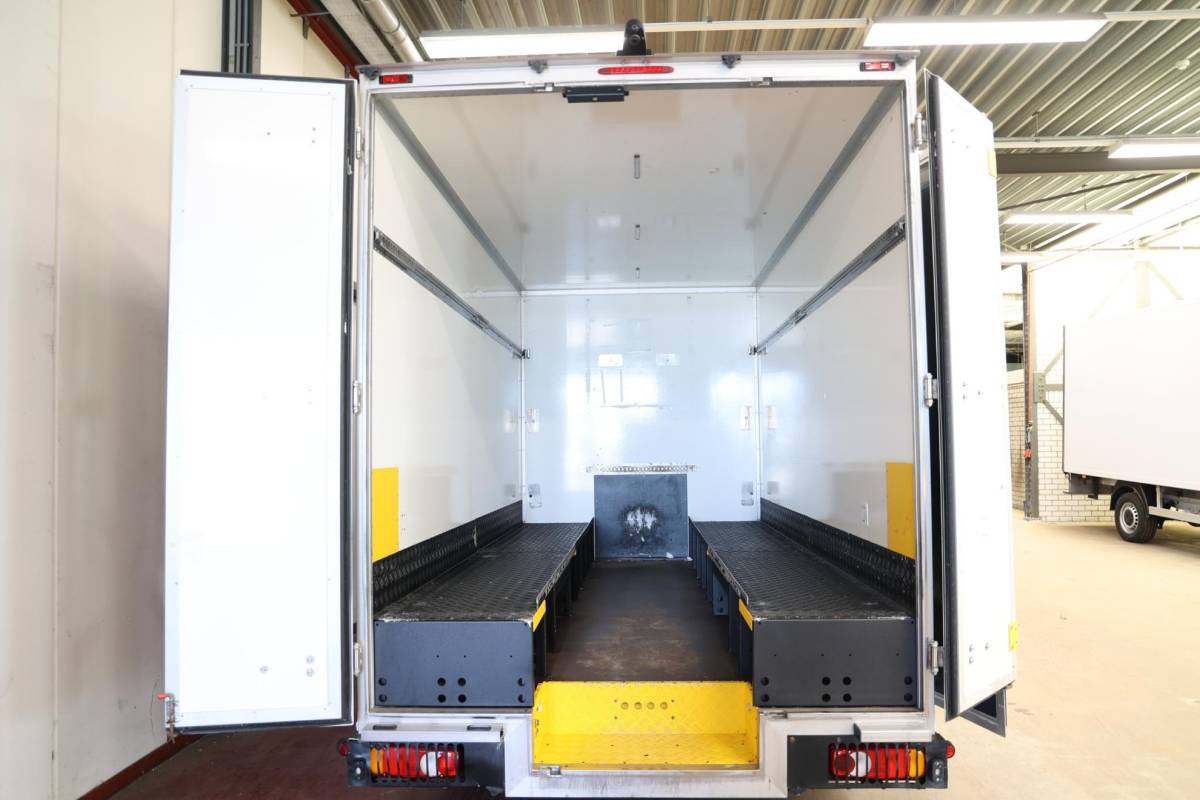 Renault Master Renault Master 2.3 dCi 150 BAKWAGEN LOWLINER AUTOMAAT