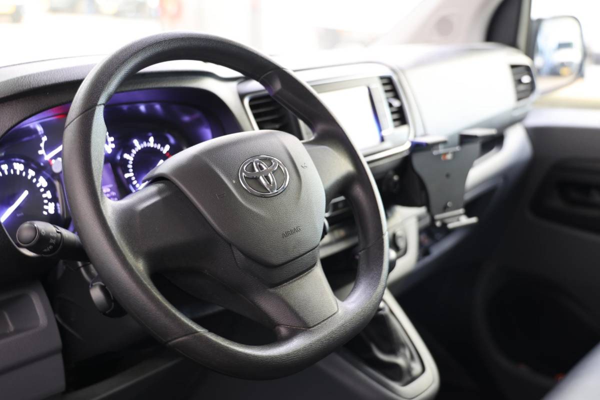 Toyota ProAce Toyota PROACE Worker 2.0 D-4D 2500KG TREKVERMOGEN