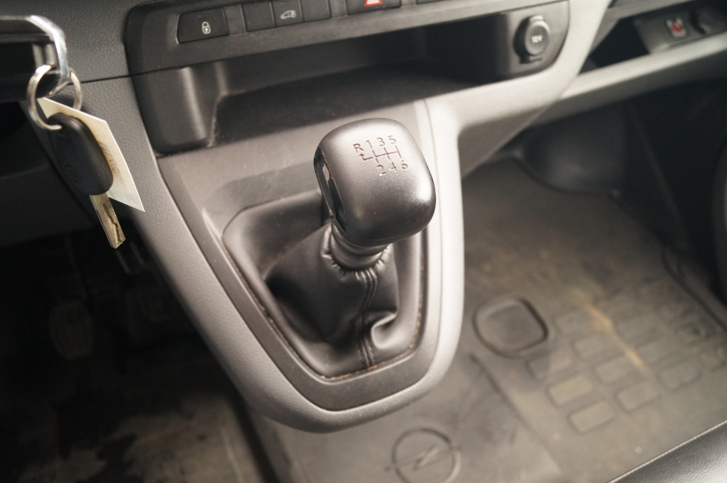 Opel Vivaro Opel Vivaro 1.5 CDTI L2-H1 Edition -NAVI-AIRCO-PDC-CAM-