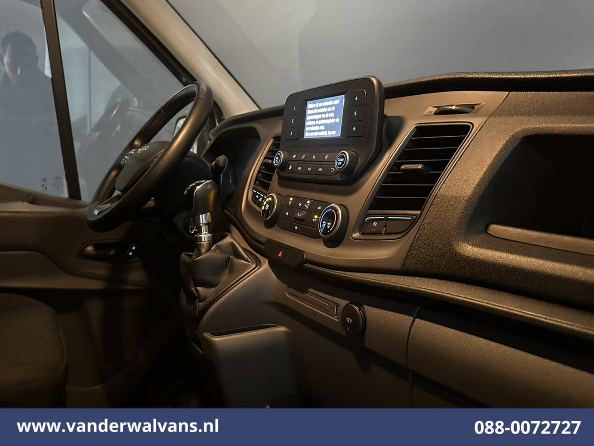 Ford Transit Ford Transit 2.0 TDCI L4H3 Euro6 Airco | Cruisecontrol | Verwarmde voorruit Parkeersensoren, Bijrijdersbank