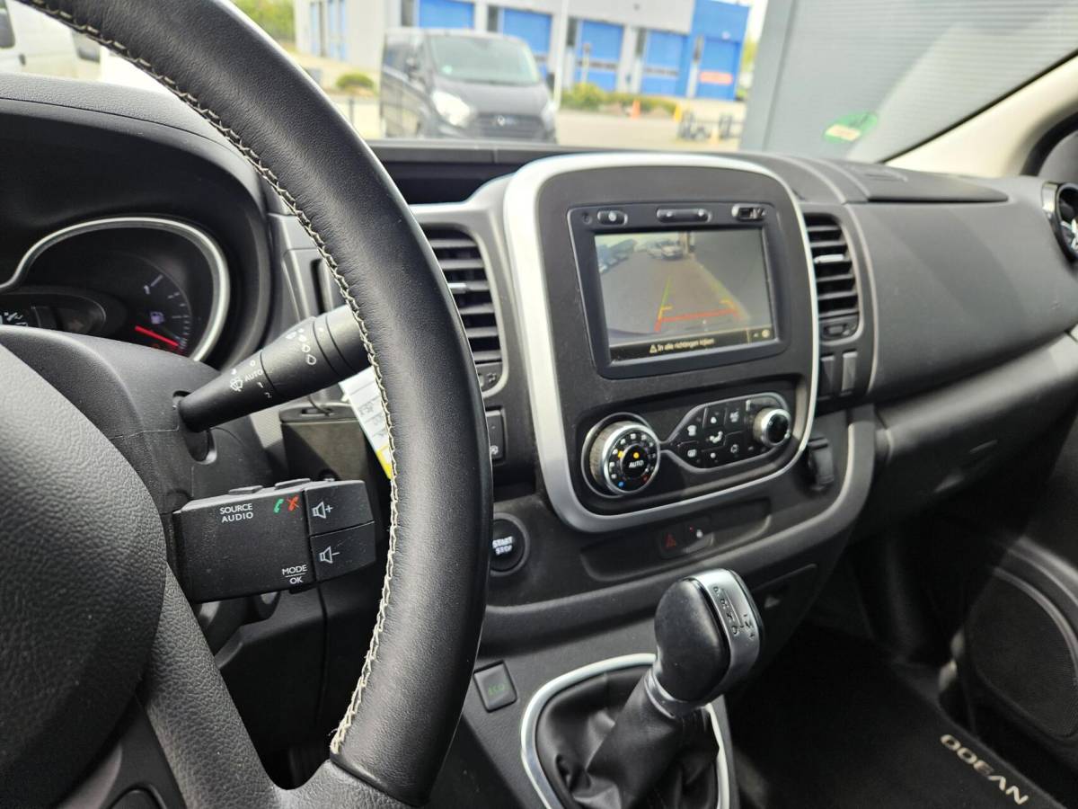 Renault Trafic Renault Trafic 2.0 dCi L1H1 Airco 2x Schuifd Automaat 150pk