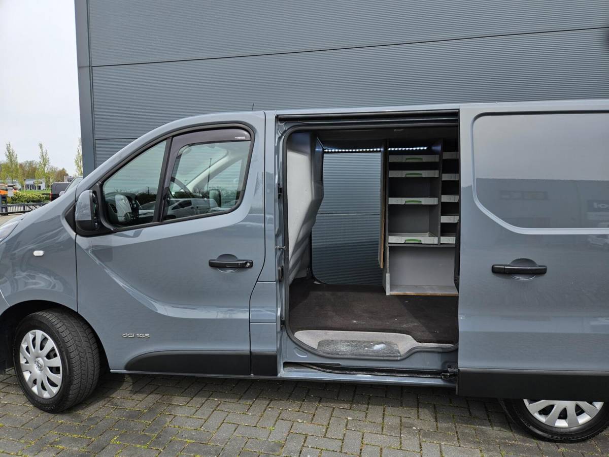 Renault Trafic Renault Trafic 2.0 dCi L1H1 Airco 2x Schuifd Automaat 150pk