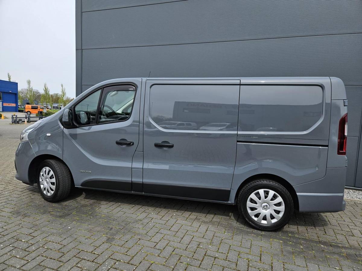 Renault Trafic Renault Trafic 2.0 dCi L1H1 Airco 2x Schuifd Automaat 150pk