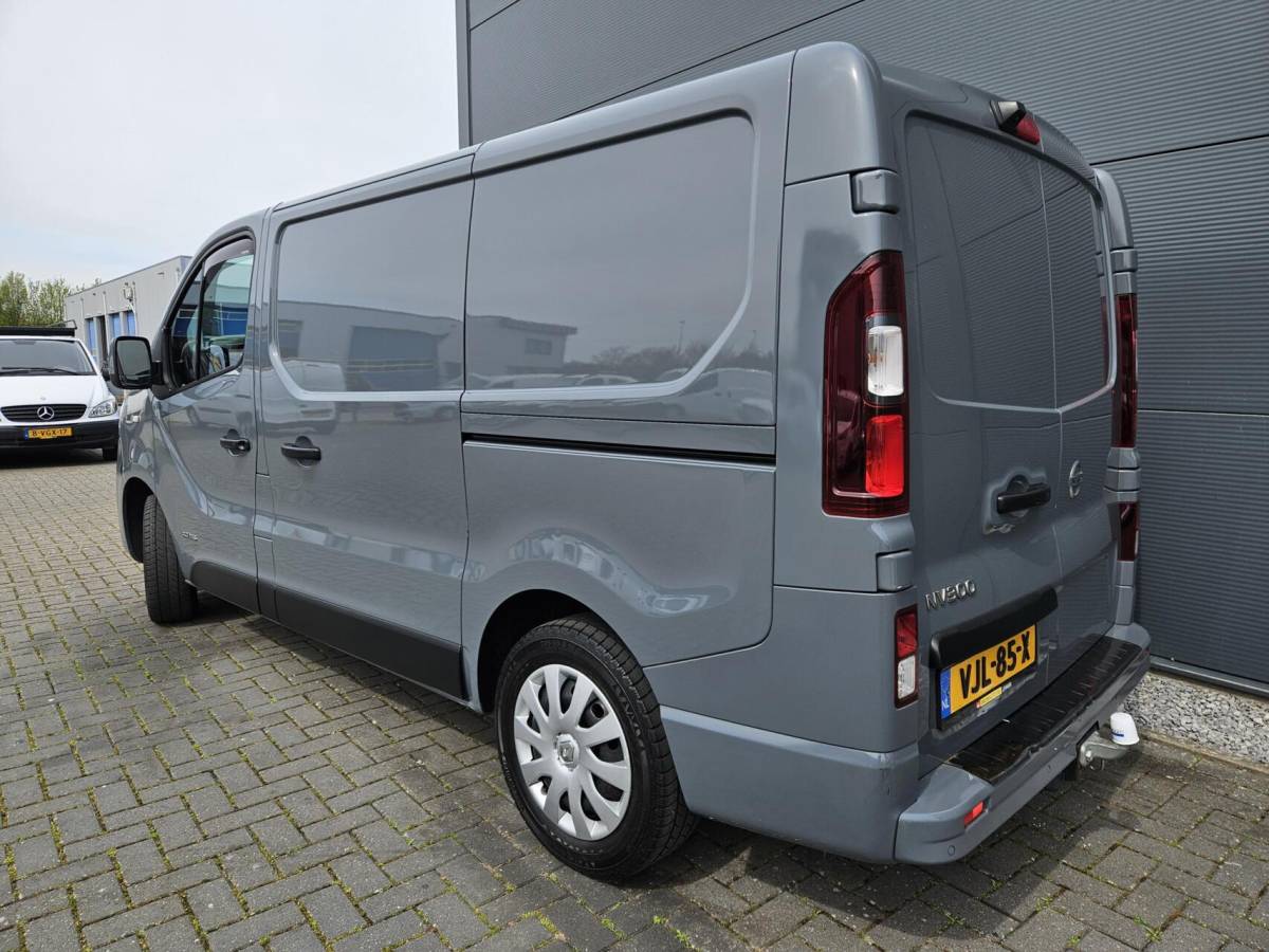 Renault Trafic Renault Trafic 2.0 dCi L1H1 Airco 2x Schuifd Automaat 150pk